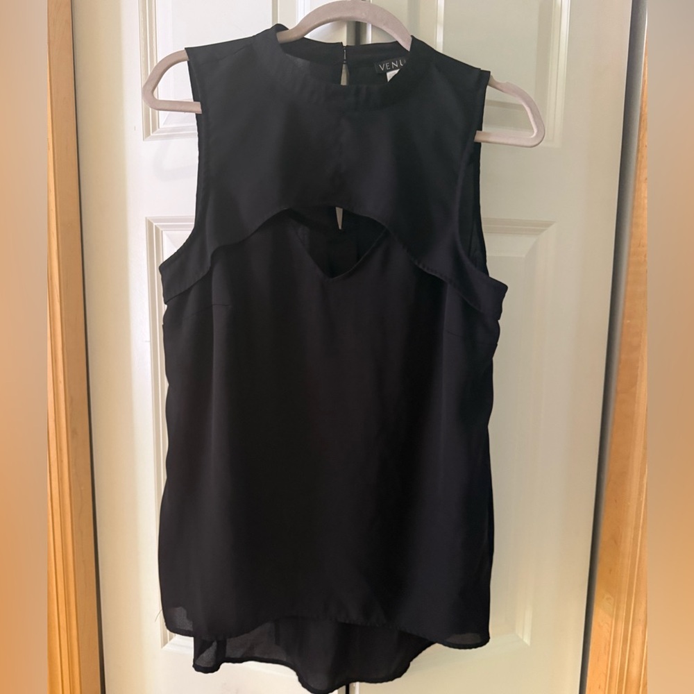 VENUS Elegant Black Sleeveless Bodysuit